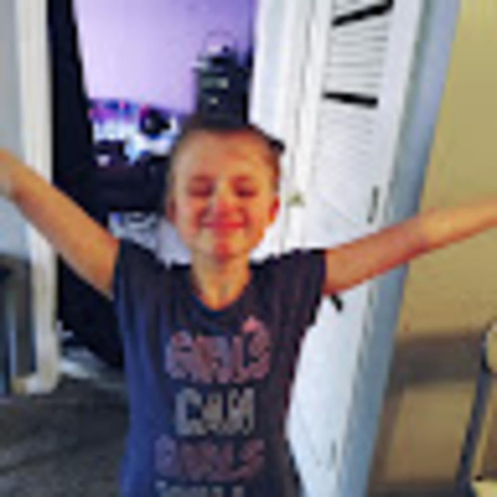 Meet your Posher, Nila